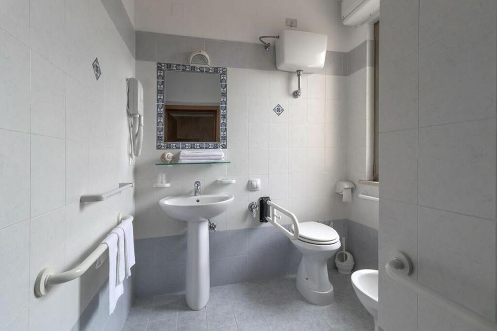 Hotel Corallo Джуліанова Екстер'єр фото